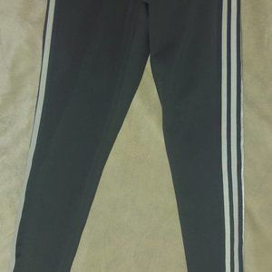 Adidas women, size: Medium Grey athletic capri leggings